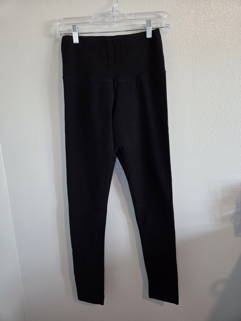 Ruby Ribbon Black High-Waist Leggings
